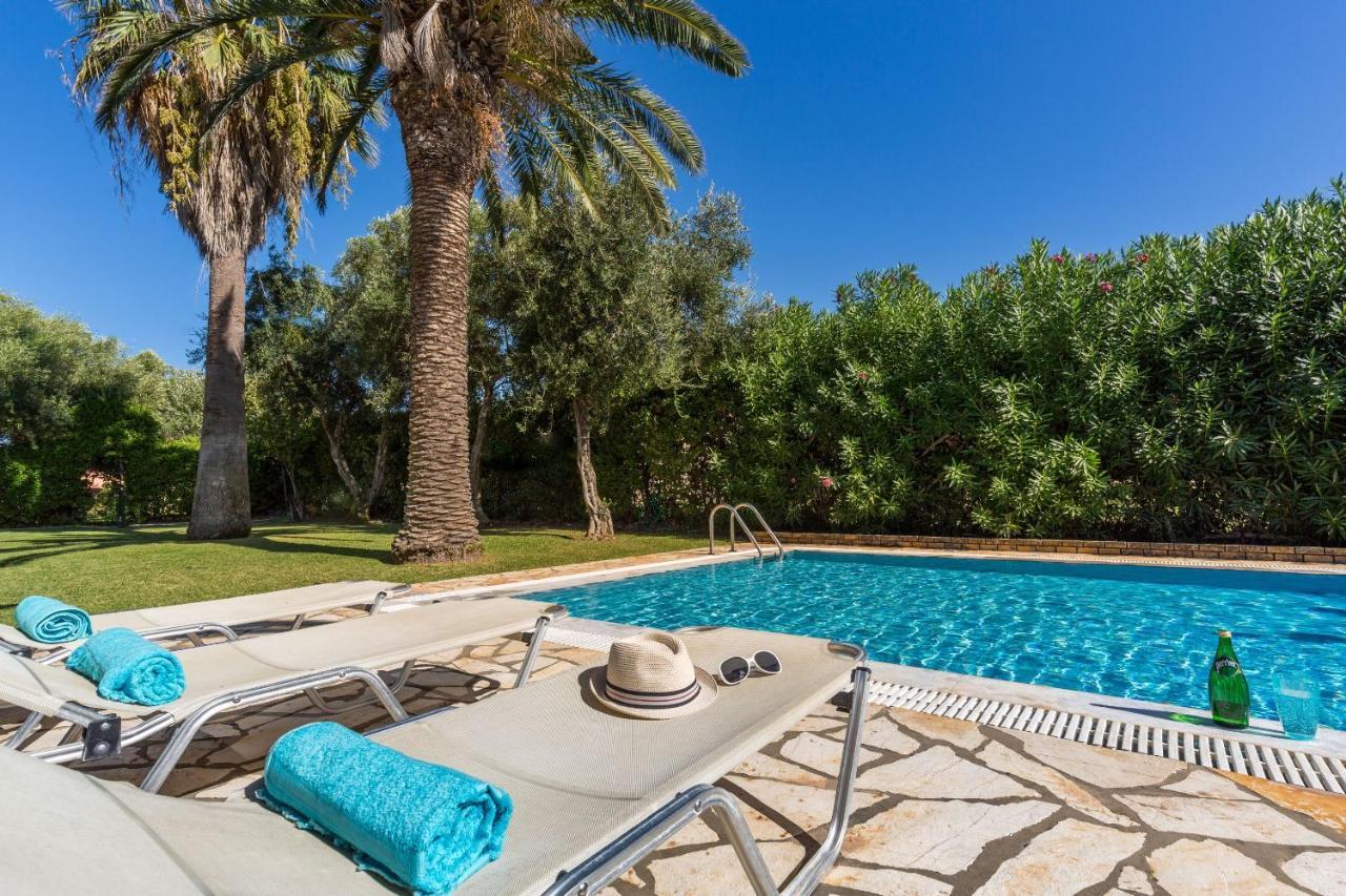 Villa Angelos Acharavi  Exteriör bild